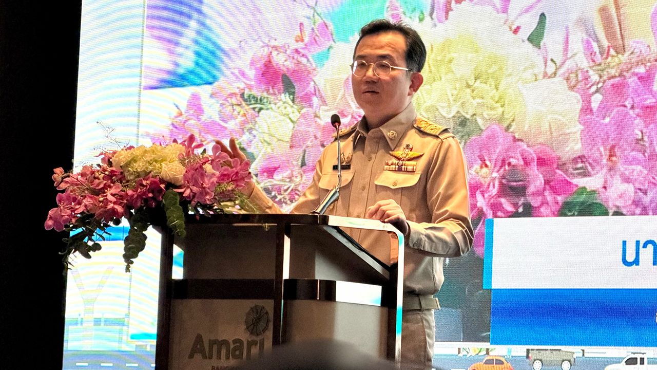 นายพิเชฐ คุณาธรรมรักษ์ อธิบดีกรมการขนส่งทางราง