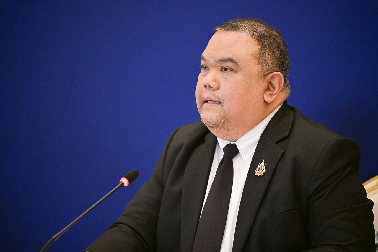 นายปาณิดล ปัจฉิมสวัสดิ์ รักษาการอธิบดีกรมสารนิเทศและรองโฆษกกระทรวงการต่างประเทศ