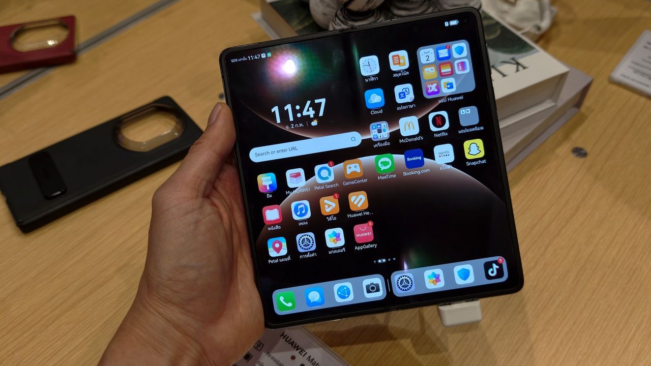 Mate X7 มือถือจอพับจาก HUAWEI