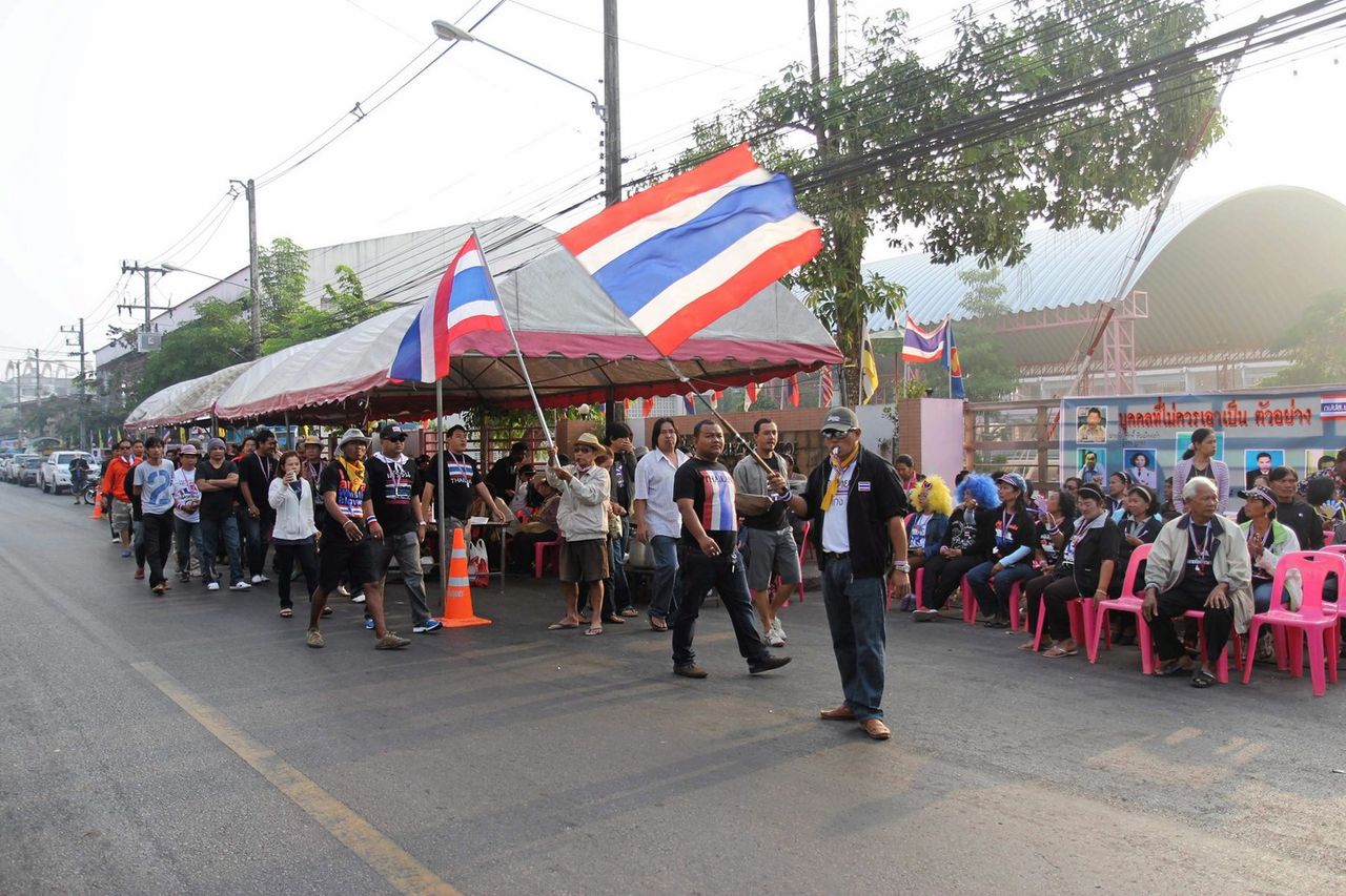 กกต.​ชุมพร ยุติ​เลือกตั้ง​ล่วงหน้า หลัง​โดน กปปส.​ปิด​ล้อม 