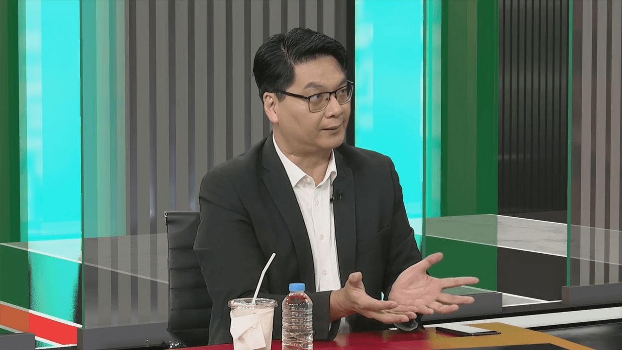 ดร.สติธร ธนานิธิโชติ คณะรัฐศาสตร์ จุฬาลงกรณ์มหาวิทยาลัย