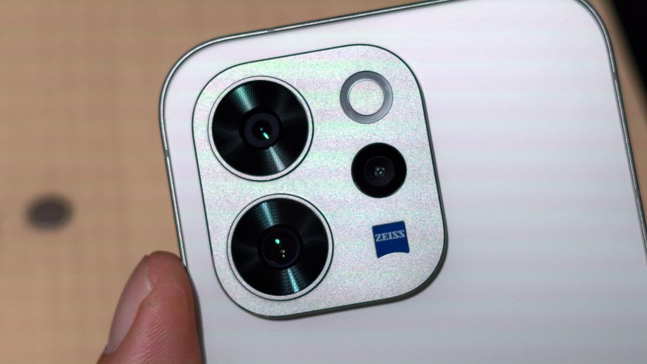 vivo ยังคงผนึกกำลังกับ Zeiss อย่างเหนียวแน่น