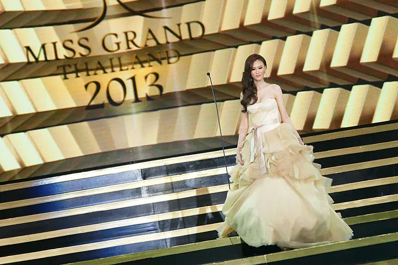 'หรูหรา เซ็กซี่ มีระดับ' ประมวลภาพสาวๆ มิสแกรนด์ไทยแลนด์...!