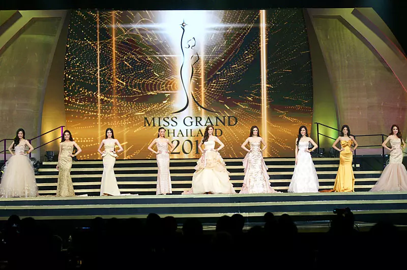 'หรูหรา เซ็กซี่ มีระดับ' ประมวลภาพสาวๆ มิสแกรนด์ไทยแลนด์...!