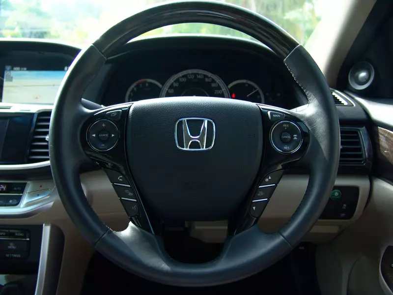 ล้วง แคะ แกะ เกา HONDA NEW ACCORD (Part1)