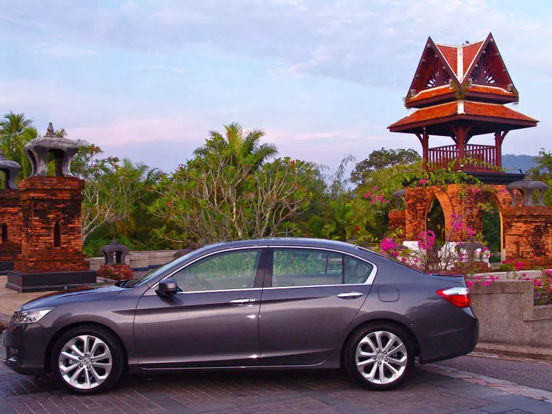 ล้วง แคะ แกะ เกา HONDA NEW ACCORD (Part1)