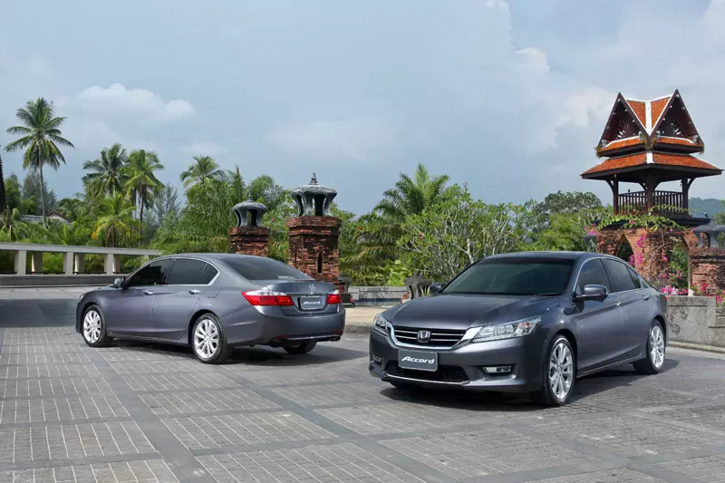 ล้วง แคะ แกะ เกา HONDA NEW ACCORD (Part1)