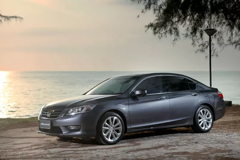 ล้วง แคะ แกะ เกา HONDA NEW ACCORD (Part1)