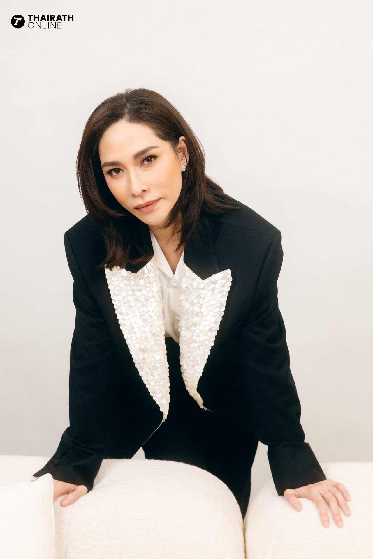 พลอย เฌอมาลย์ 