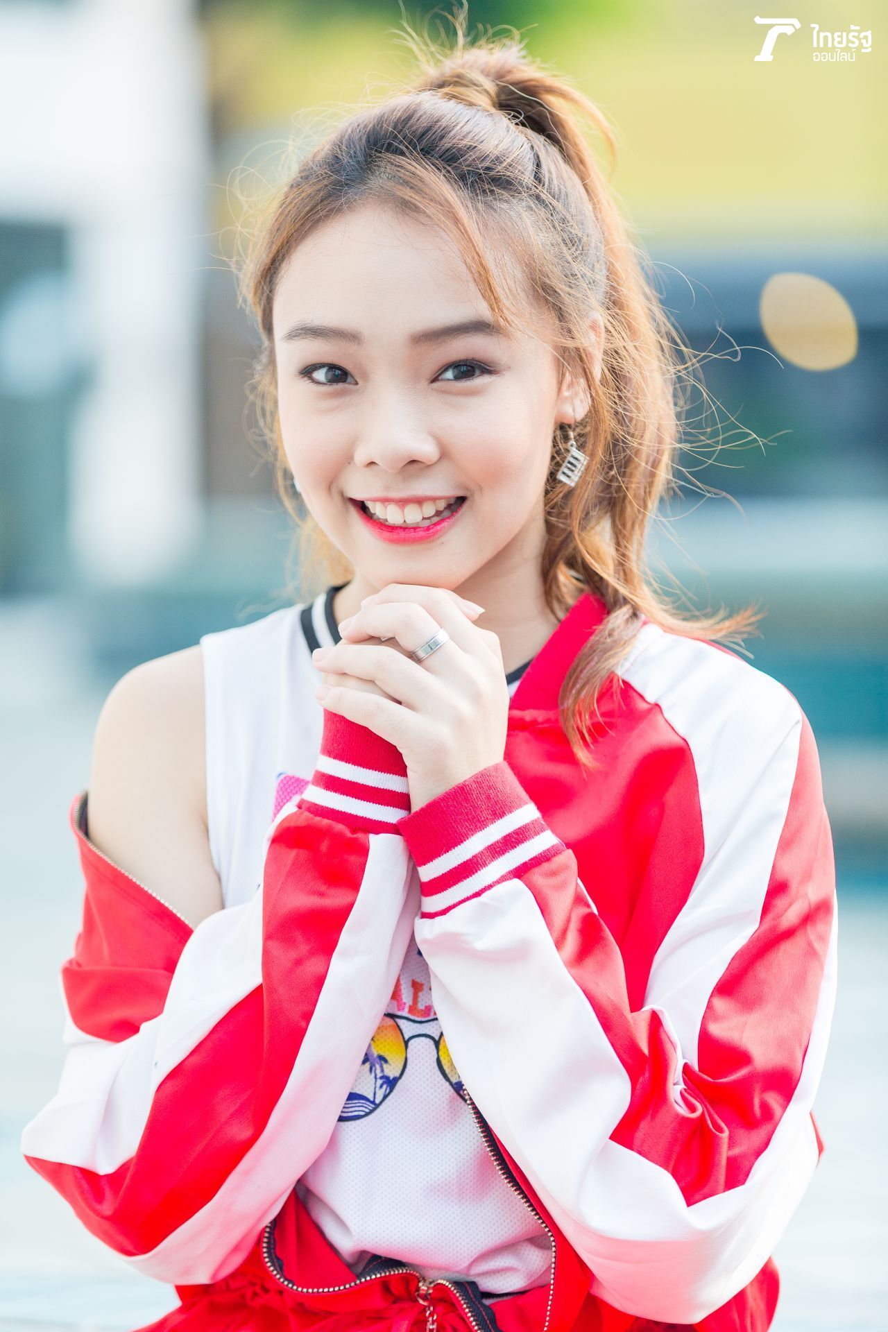 มิวสิค  Sweat 16