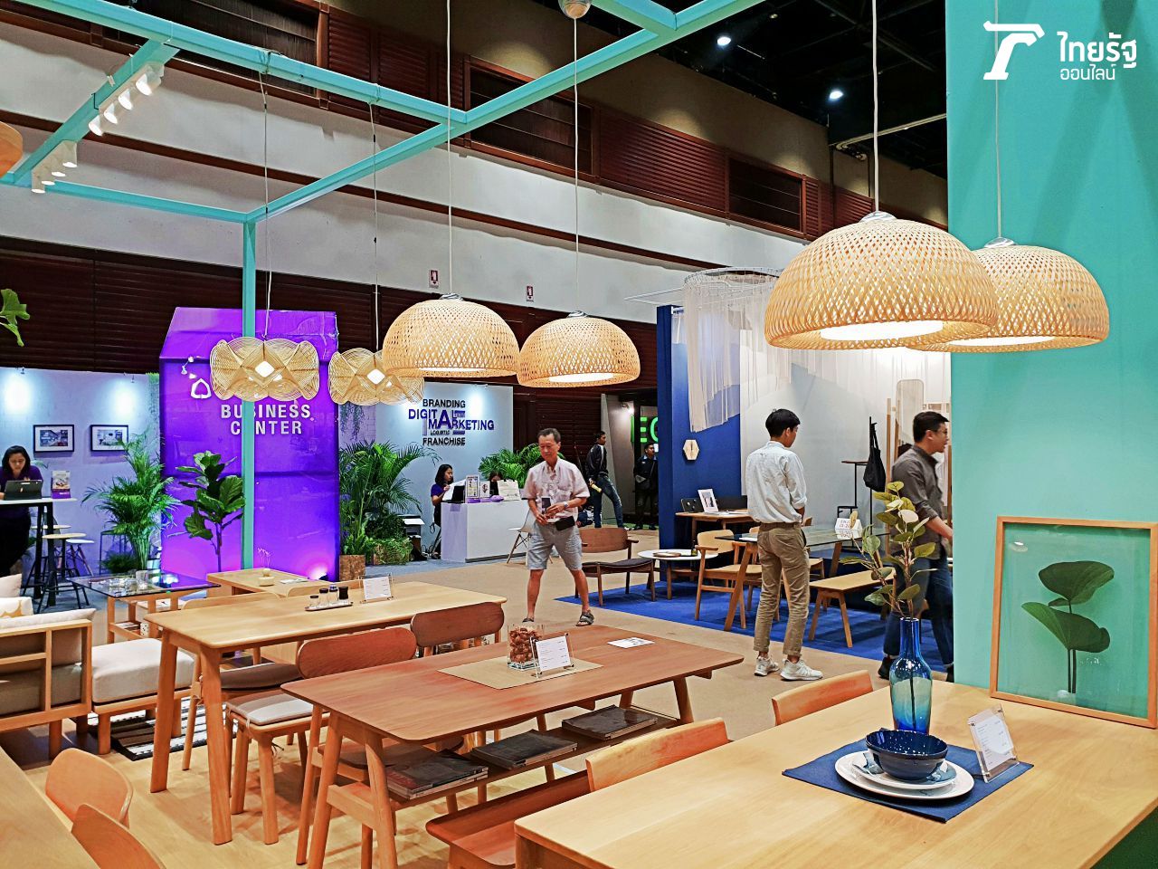 อันนี้เหมือนฝาชีครอบกับข้าวเลย 