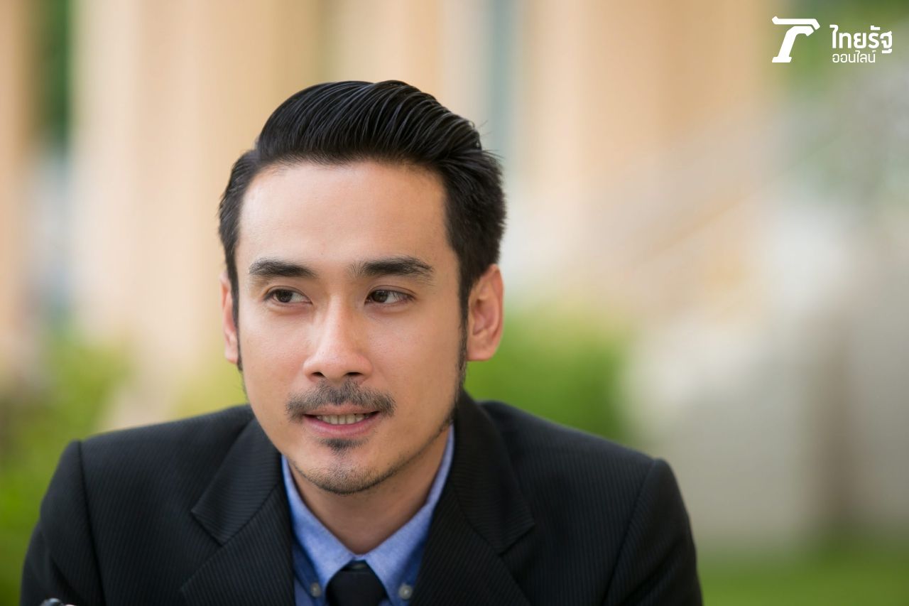 นายนิติธร แก้วโต หรือ ทนายเจมส์