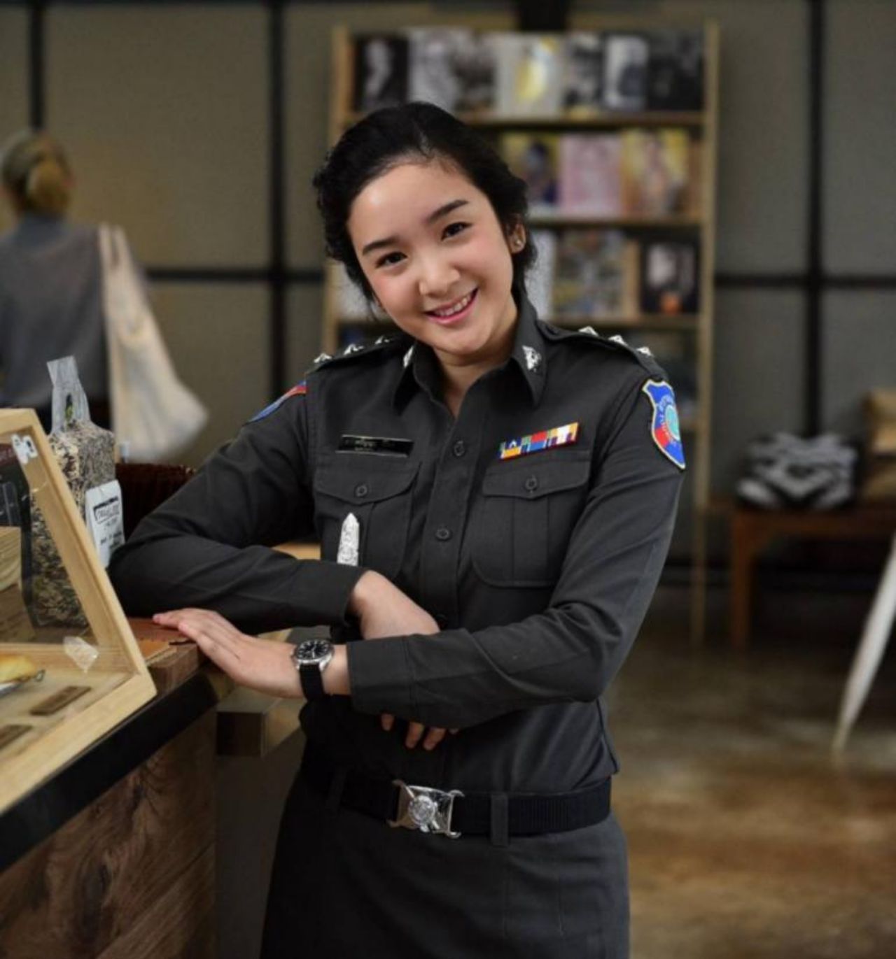 ผู้กองบีบี - ร.ต.อ.หญิง ศรัญญา วิริยะ