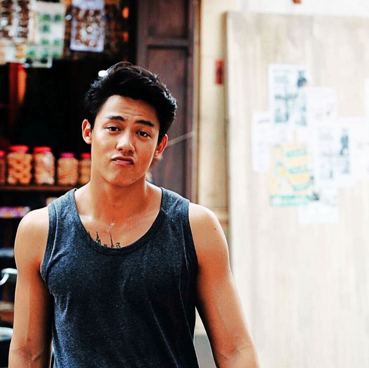 รักหมากให้ทำปากจู๋