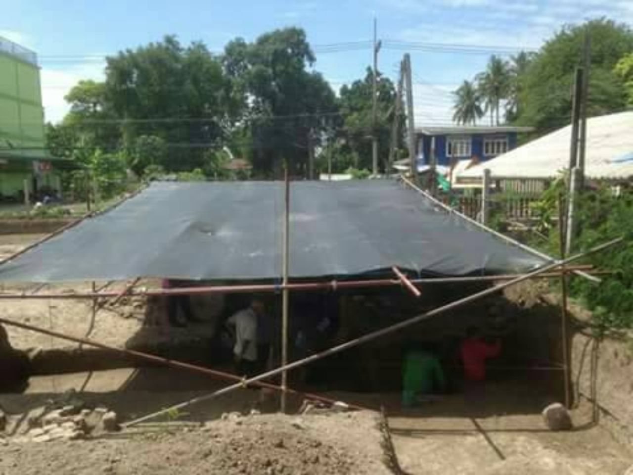 แนวฐานโบสถ์ก่ออิฐ