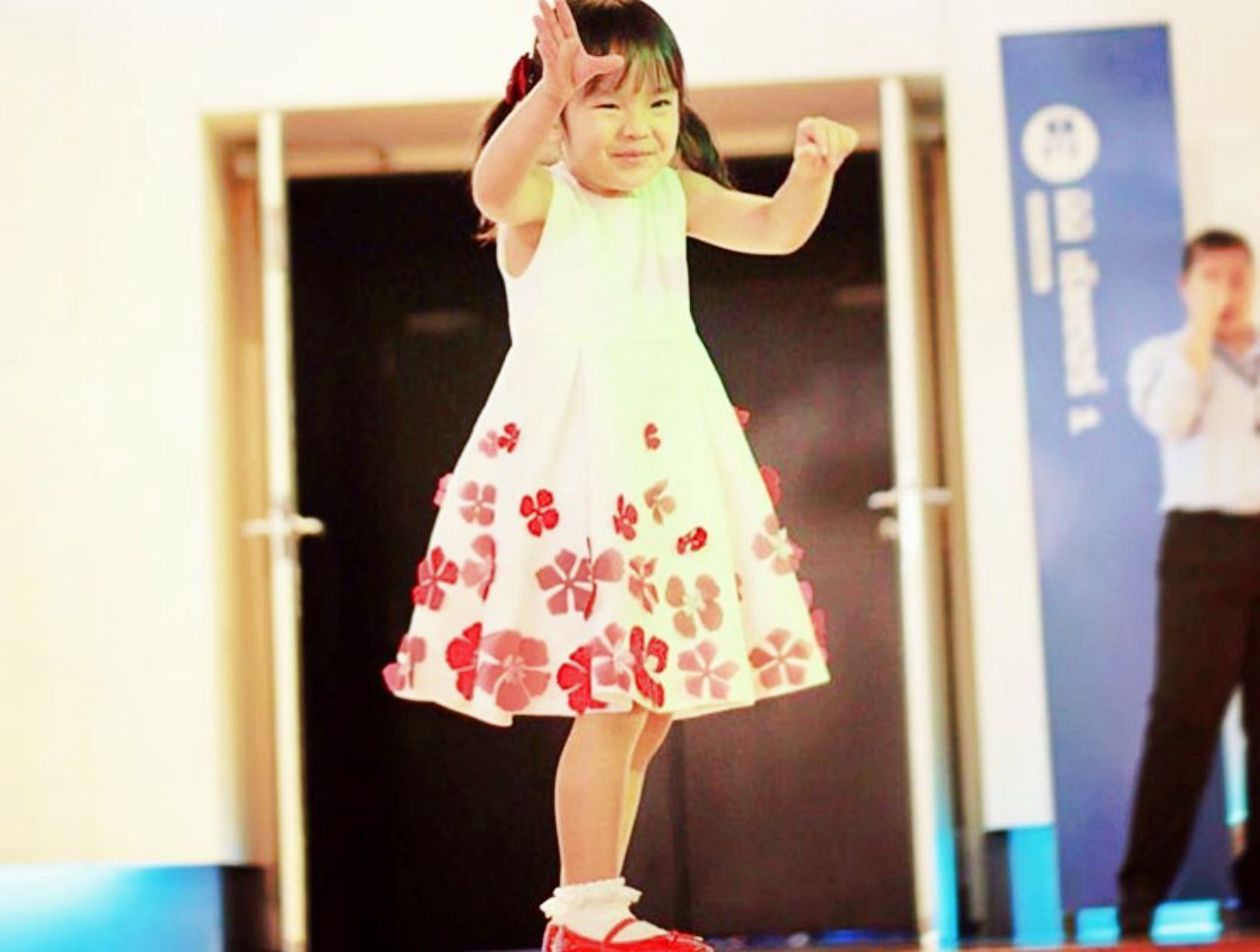 ใส่กระโปรงแต่แอบฮา 