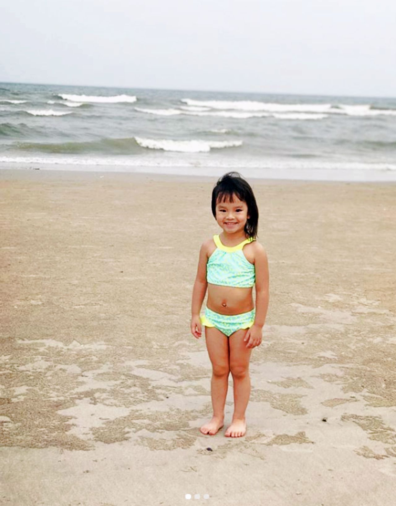 ใส่ชุดว่ายน้ำ น่ารัก