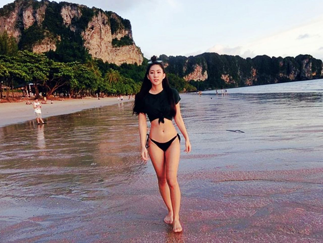 หุ่นดีจังเลยน้องเบล