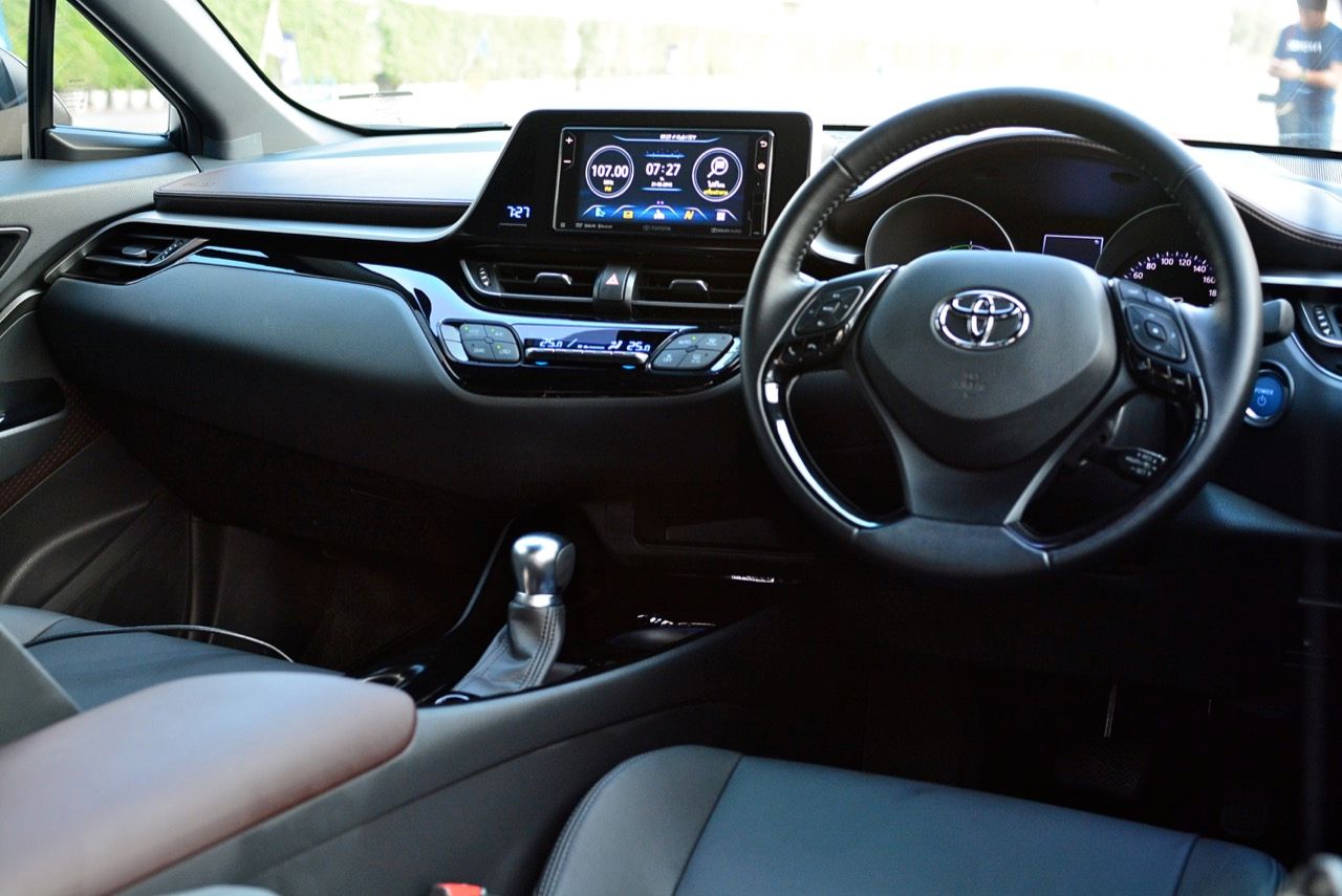 เปรียบมวย TOYOTA C-HR / HONDA HR-V / MAZDA CX-3