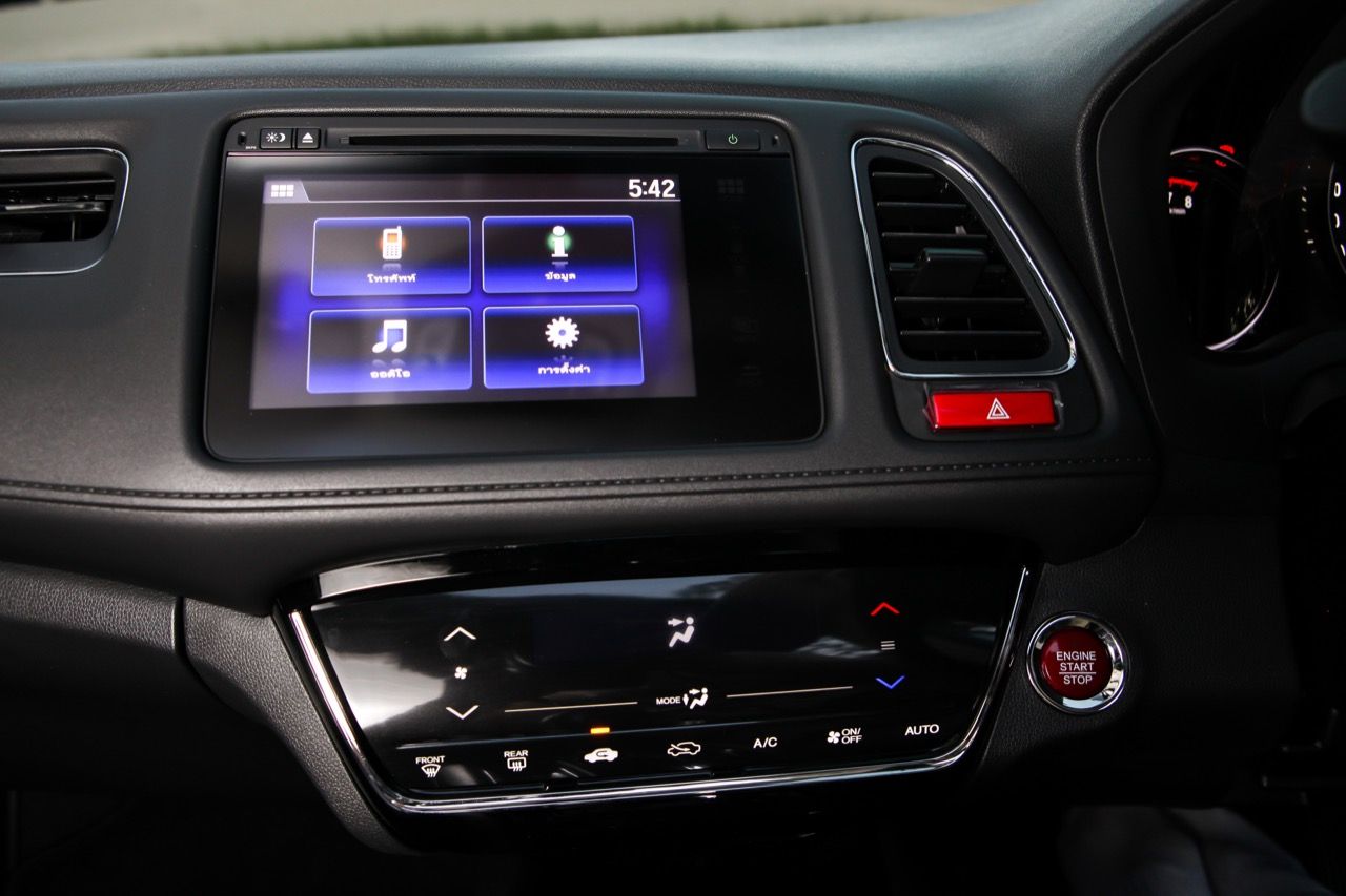 เปรียบมวย TOYOTA C-HR / HONDA HR-V / MAZDA CX-3