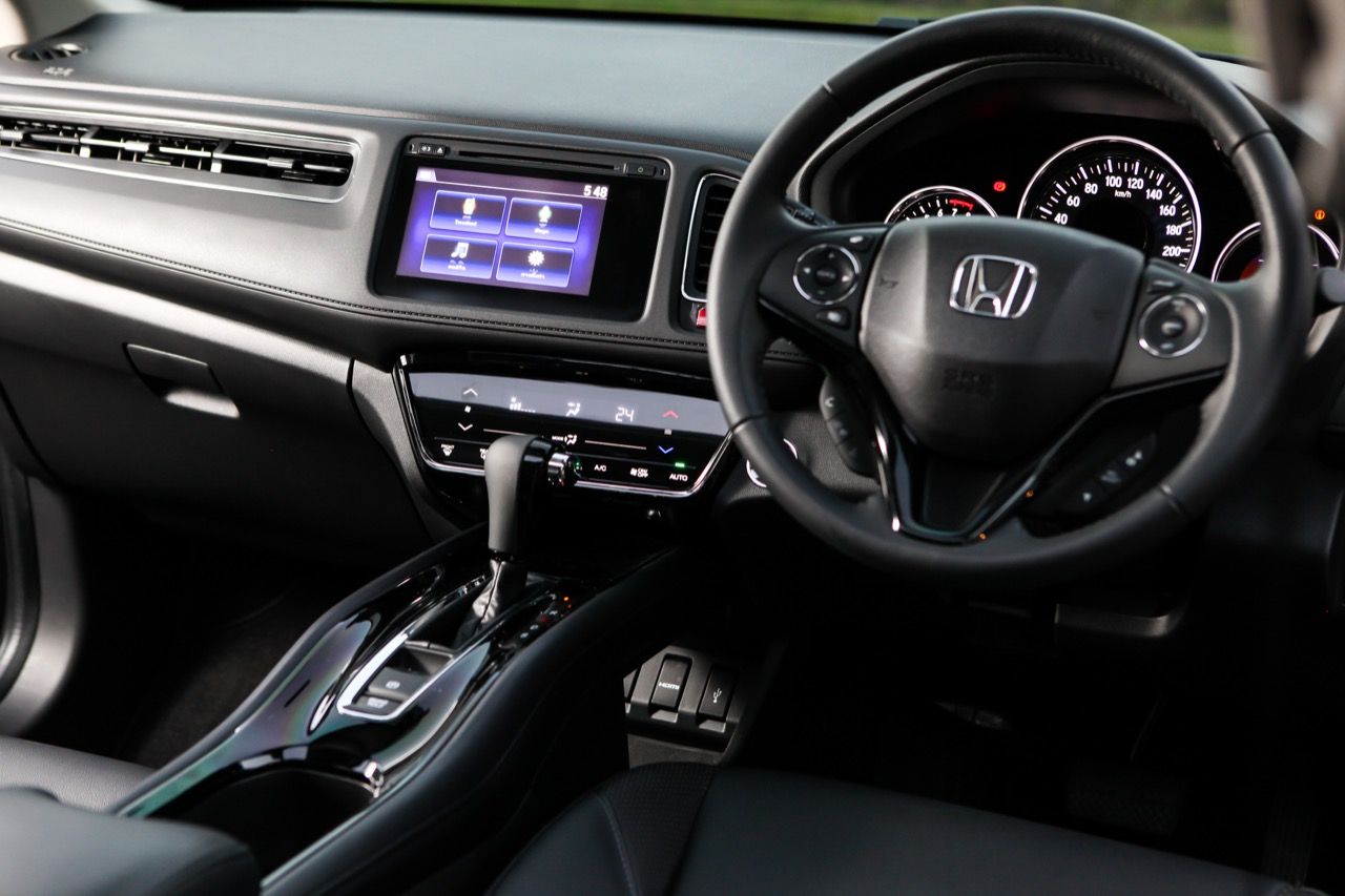 เปรียบมวย TOYOTA C-HR / HONDA HR-V / MAZDA CX-3