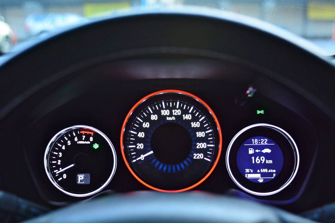 เปรียบมวย TOYOTA C-HR / HONDA HR-V / MAZDA CX-3