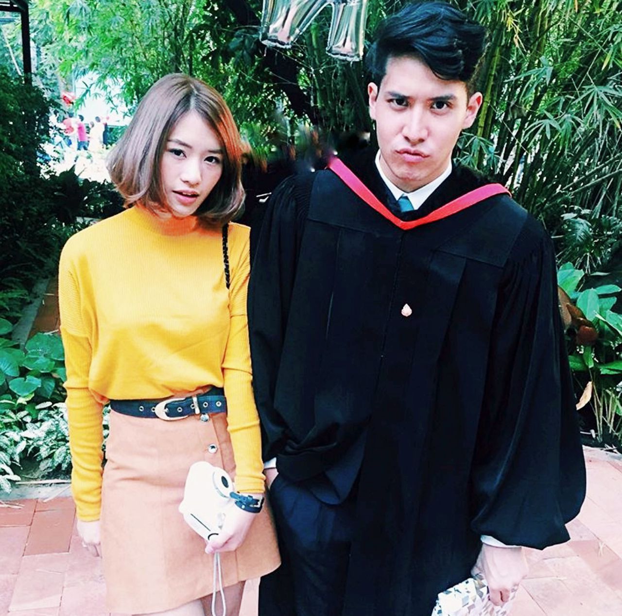 รูปคู่น้อยแต่ยังมีให้เห็น