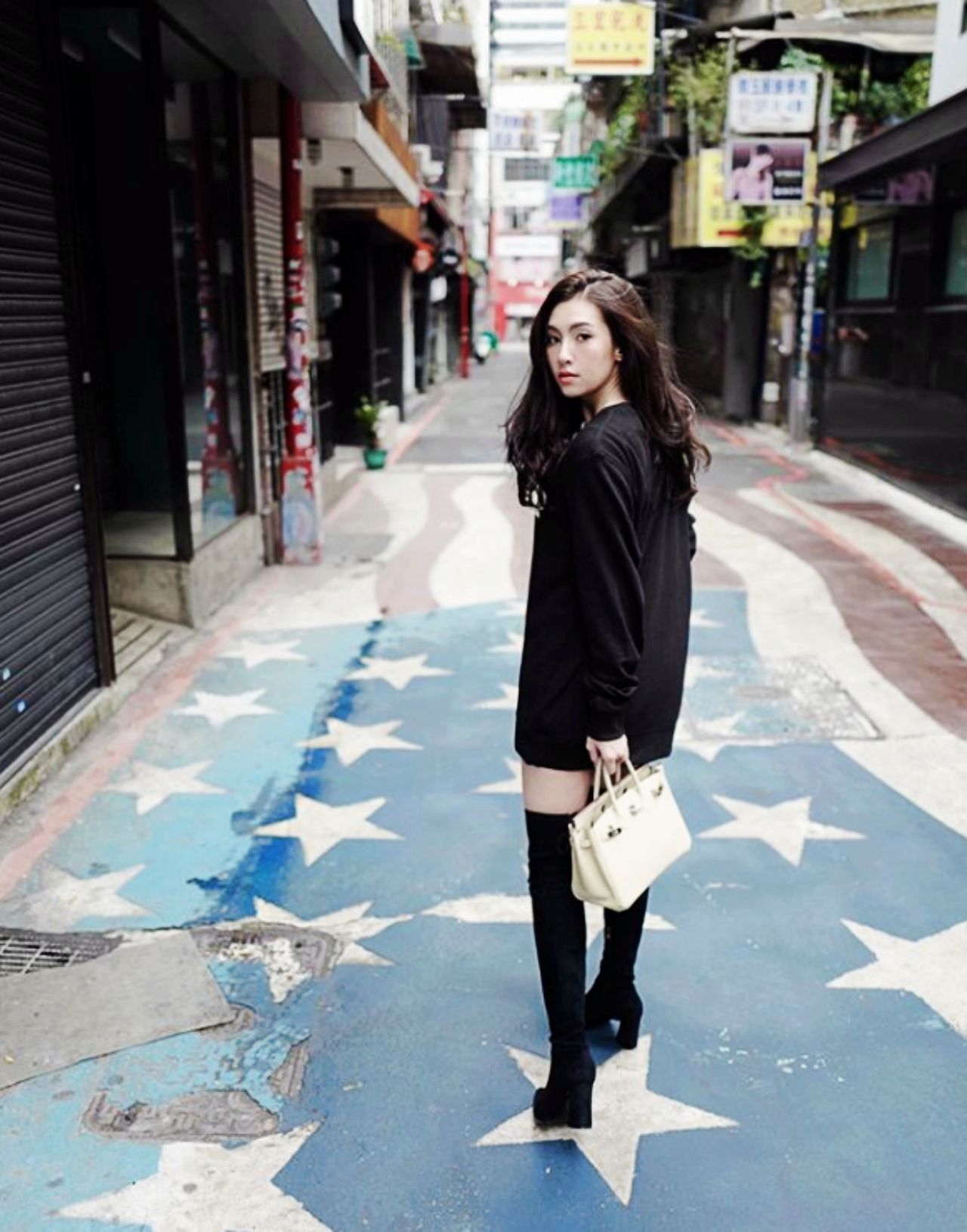 แฟชั่นไม่ธรรมดานะจ๊ะ