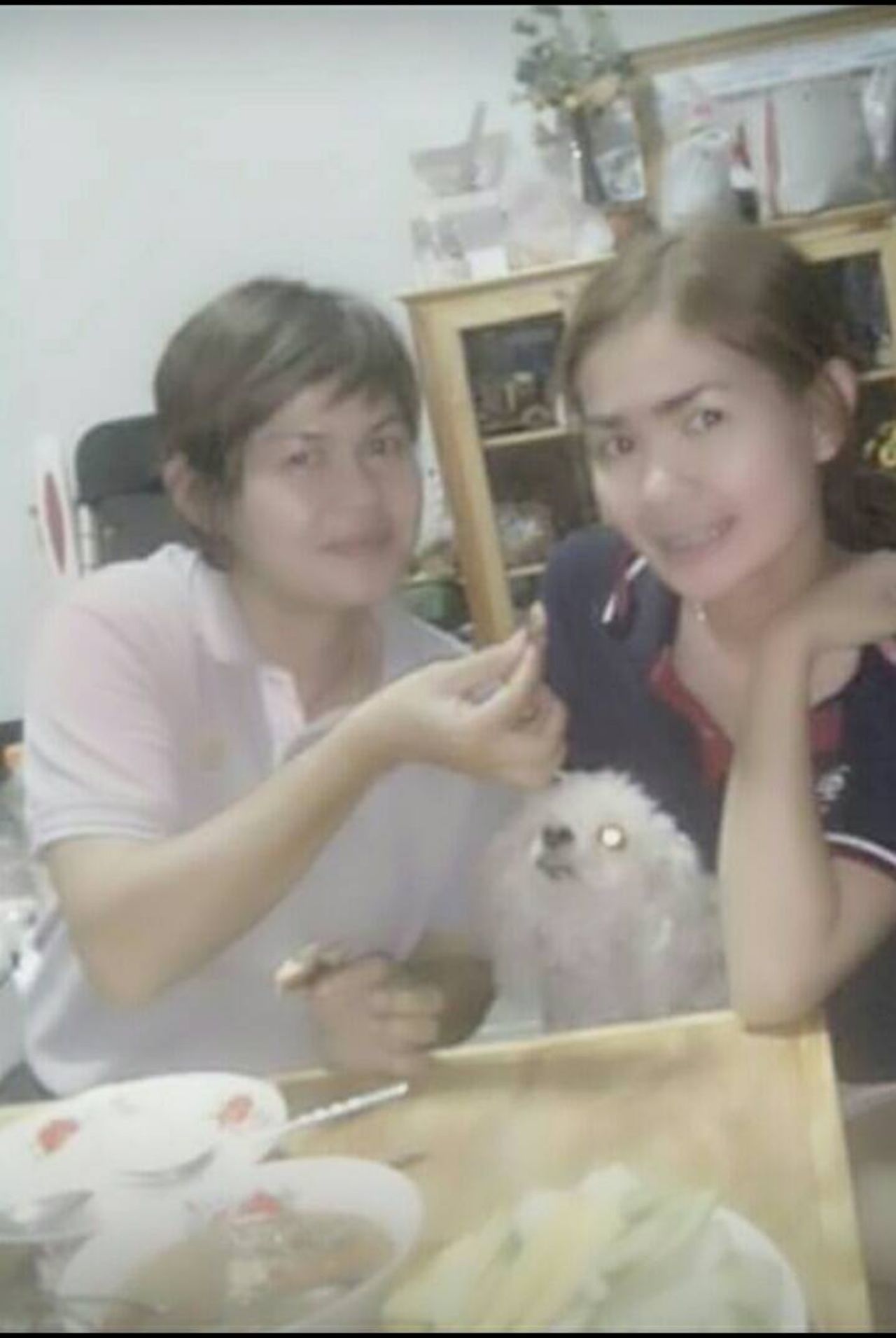 ระหว่างกินข้าวด้วยกัน ภาพถ่ายไว้ 8 วัน ก่อนที่น้องพลอยจะหายไปในคืนวันพุธ 