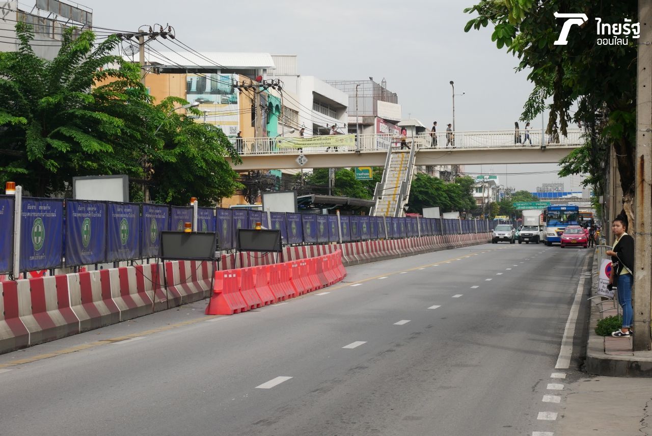 ป้ายรถเมล์หน้าบิ๊กซีถูกขยับออกไปให้ห่างจากจุดตั้งแบริเออร์ประมาณ 50 เมตร