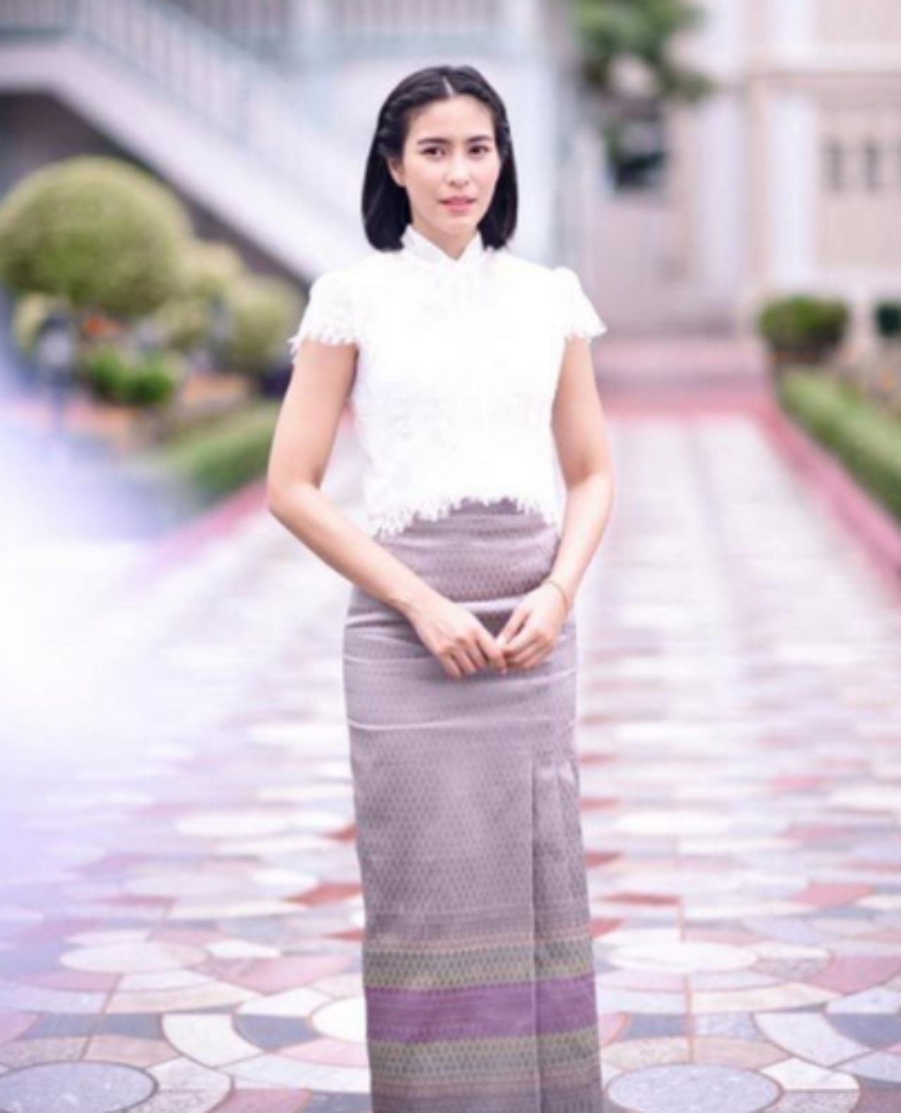 นุ่งซิ่นแบบนี้ก็น่ารัก 