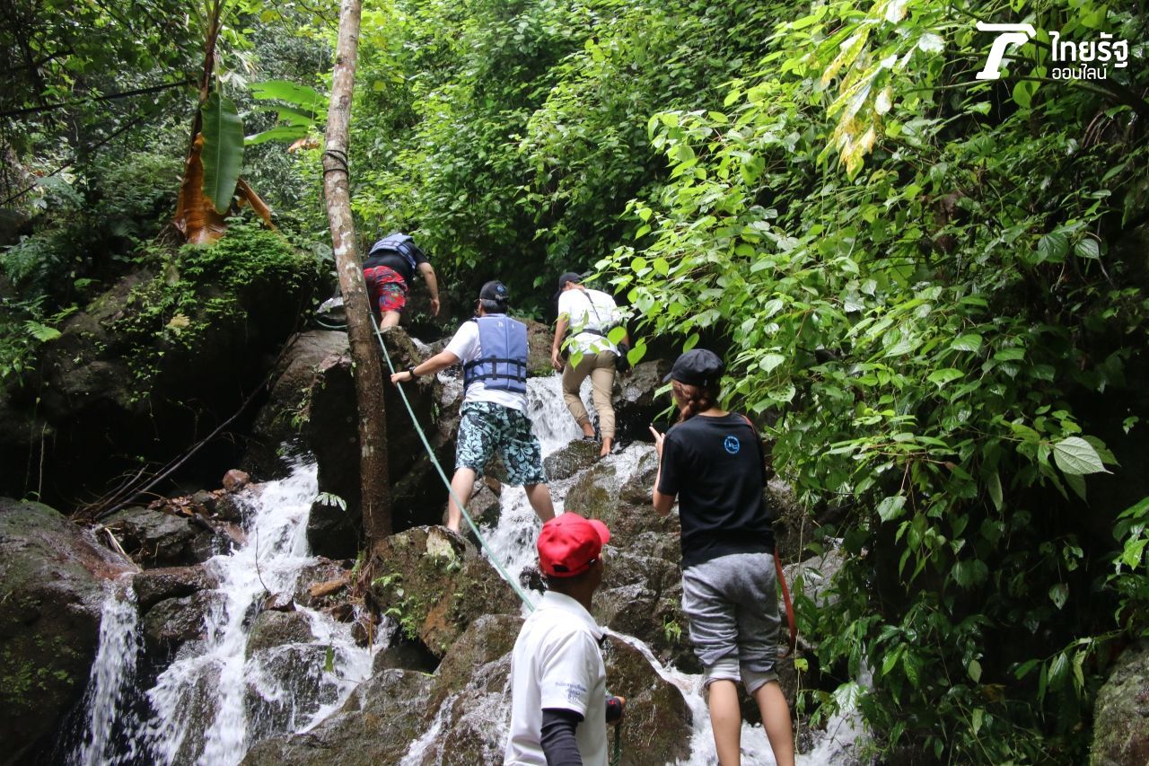 ปืนๆ ลื่นๆ ระวังตก เป็นห่วงนะๆ 