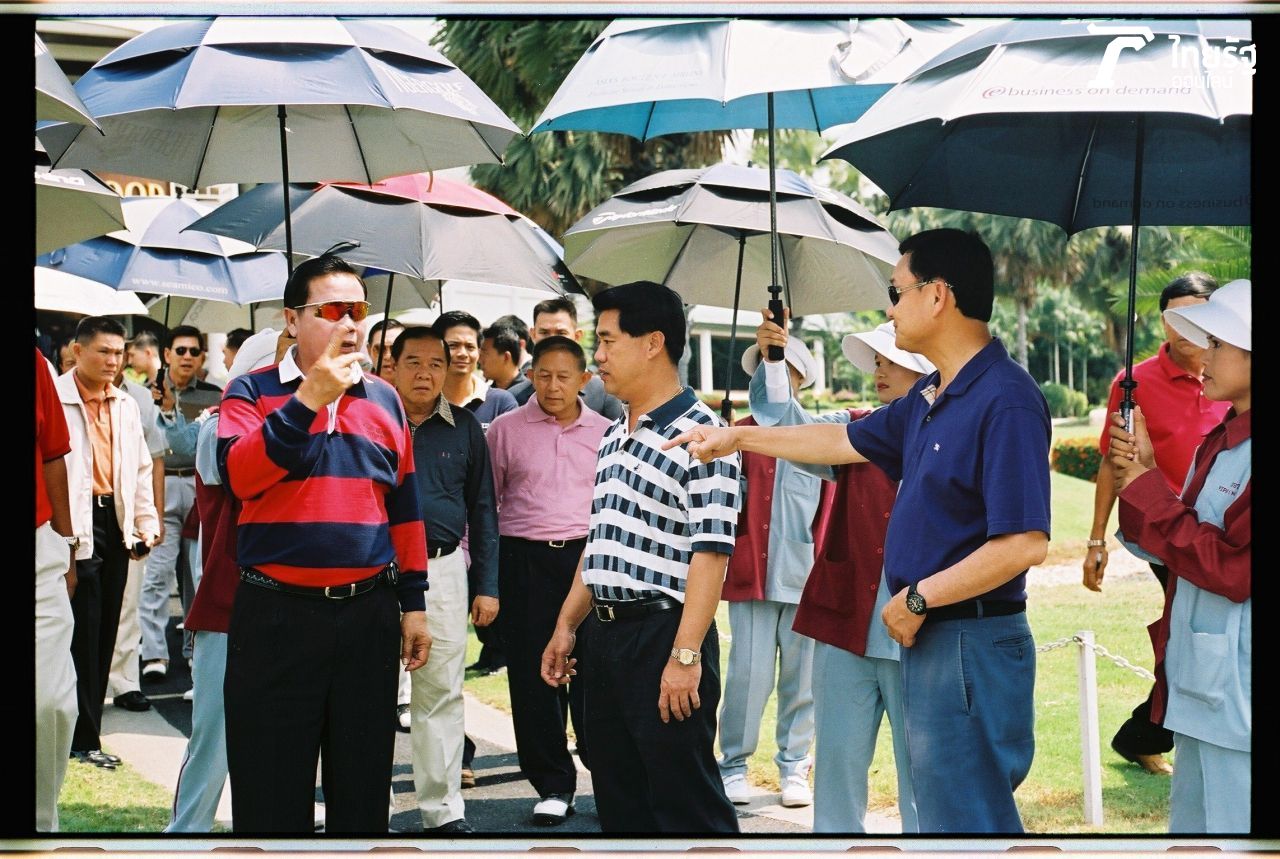 บิ๊กป้อม ไปตีกอล์ฟกับ(อดีต)นายกฯ ที่ LAKE WOOD