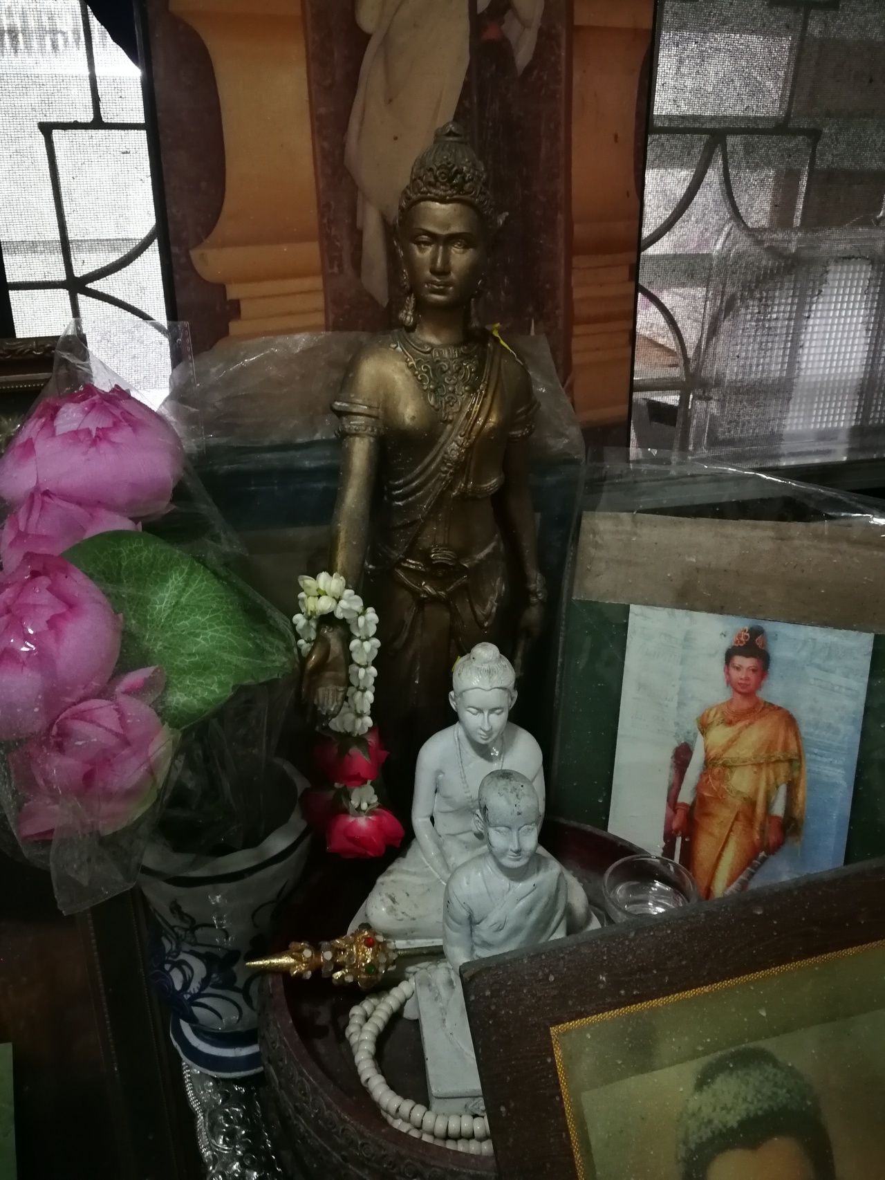 ปัจจุบันเลิกเป็นร่างทรง แต่มีจิตสัมผัสสื่อพระนางจามเทวีตลอดเวลา