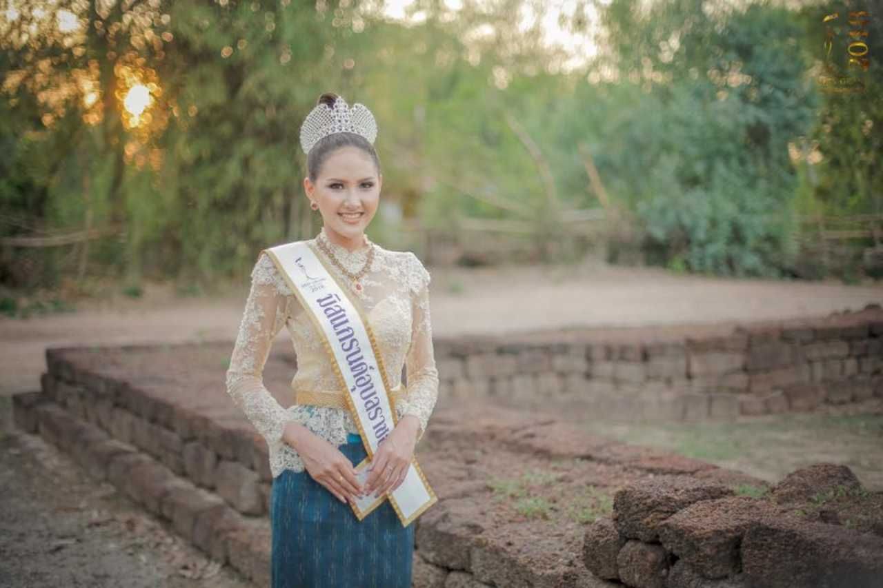 สวยหวานในชุดไทย 