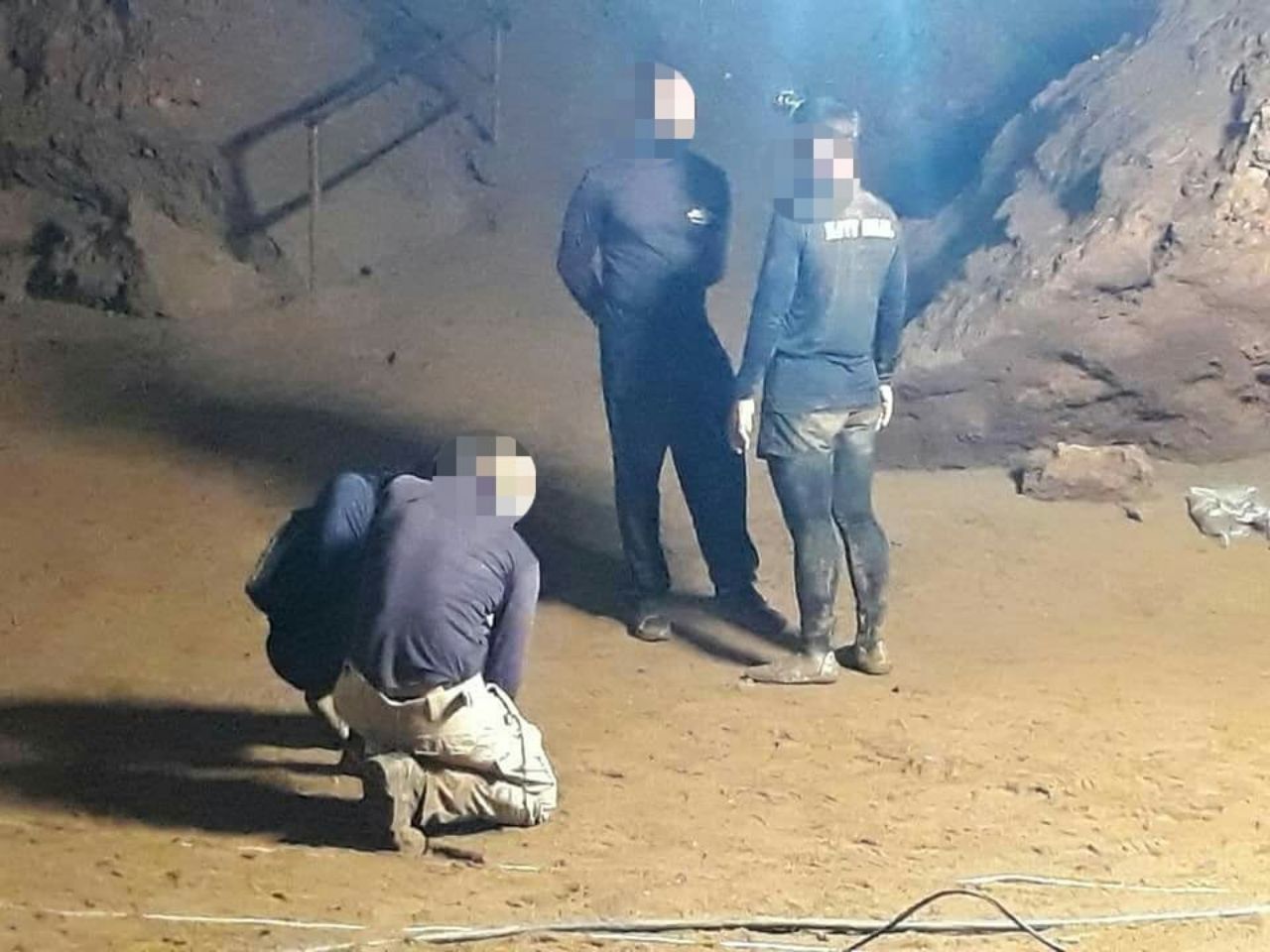 ภาพจากเฟซบุ๊ก คาเธ่ย์ หมี