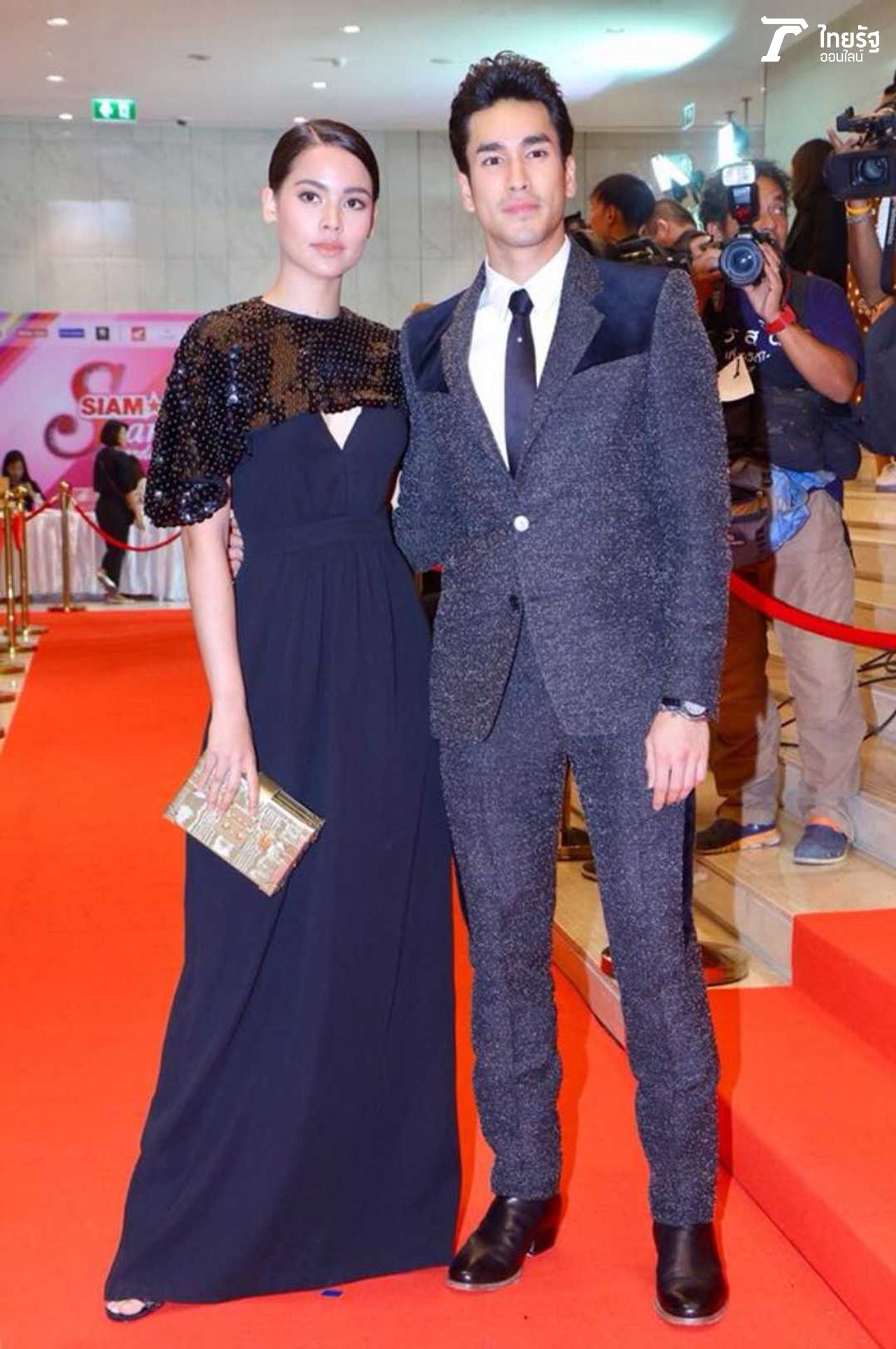 ชิดๆ อีกหน่อยนะ 