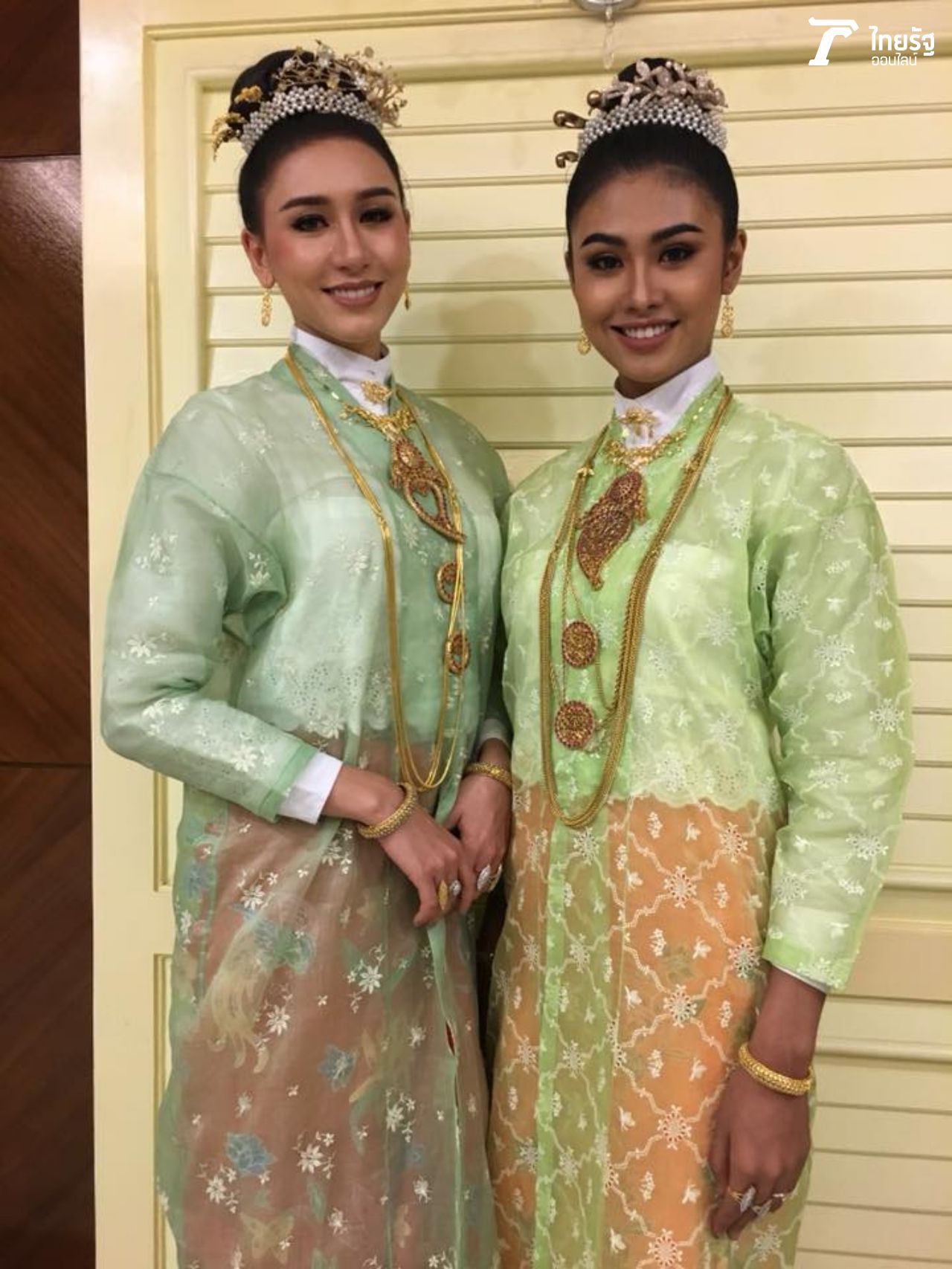 (ซ้ายมือ) แพม เปรมิกา มิสแกรนด์ไทยแลนด์ Miss Grand Thailand 2017 และ แป้งหอม กมลรัตน์ ทานนท์ รองอันดับ 4 มิสแกรนด์ไทยแลนด์ Miss Grand Thailand 2017