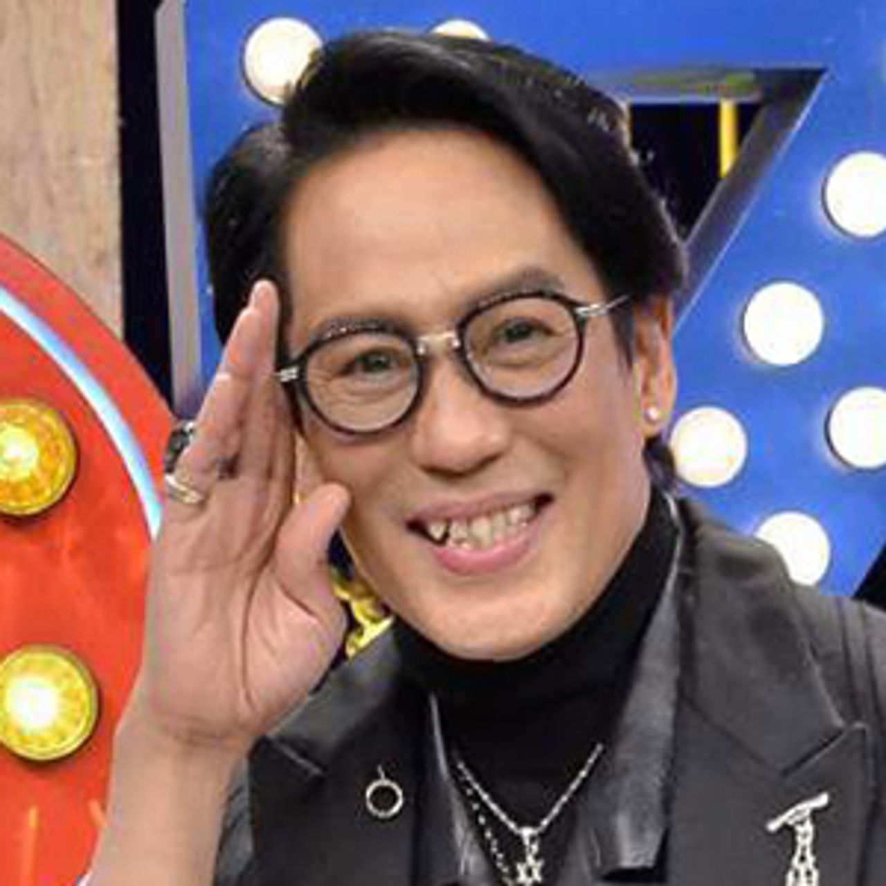 เชื่อแล้ว พี่เบิร์ด ธงไชย ดูทีวีจริงไรจริง สารภาพกลาง “3 แซบ” ชอบซื้อของตามรายการในทีวี ช็อปเพลินจนแม่บ้านยังบ่นซื้อมาทำไมอีก??...แบบนี้ของในห้างก็อดได้เงินขุ่นพี่สินะ อิอิ.