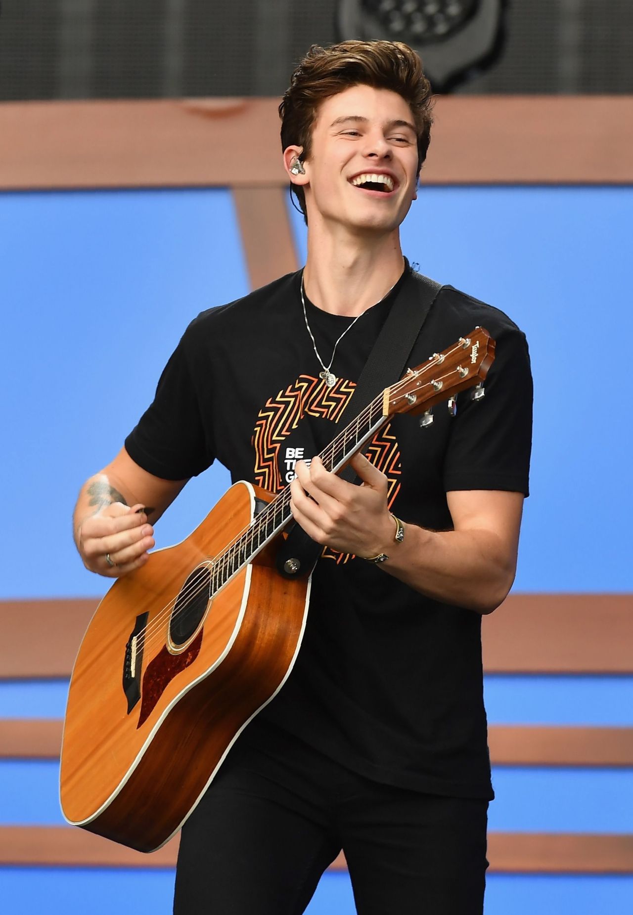  หล่อละลาย ชอว์น เมนเดส