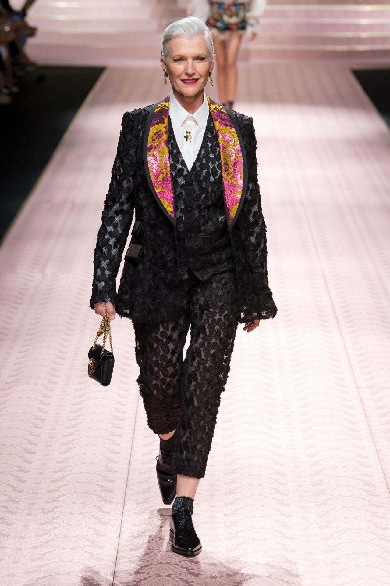 สูงวัยไม่ใช่ปัญหา เดินได้เดินดี 