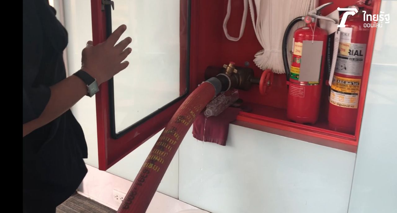 จุดต่อน้ำจากด้านในตึก ชั้น 81 เพื่อส่งไปฉีดน้ำตรงระเบียง