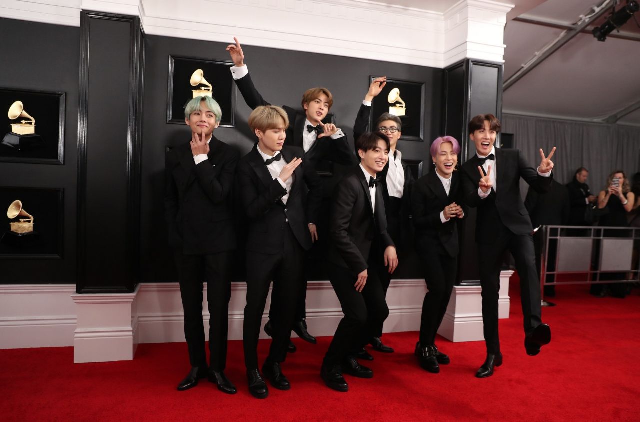 บอยแบนด์ดังจากเกาหลี BTS หล่อเด่นทุกคน ไม่มีอะไรจะติ!