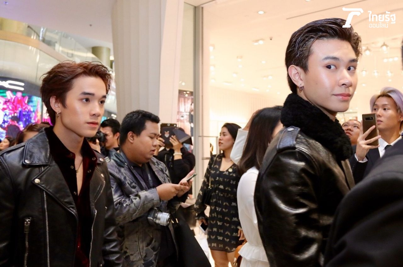 สองหล่อเด่นทิ่มตาแตกไปแล้ว 