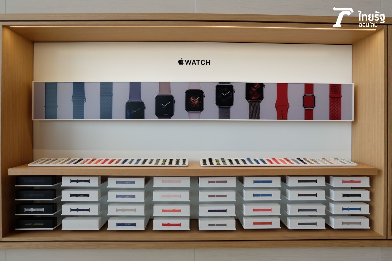 สายนาฬิกาก็มีมากมายให้เลือกครบทุกสี