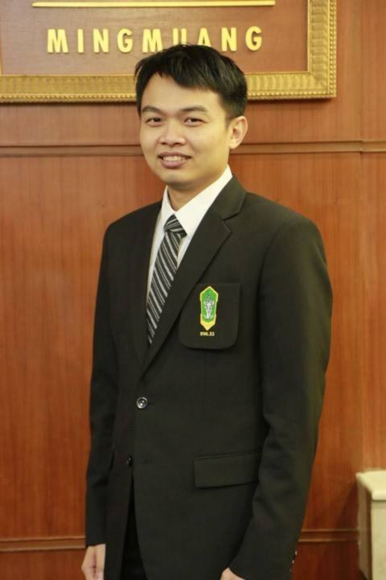 ผศ.นพ.พรเทพ สิริมหาไชยกุล หัวหน้าหน่วยศัลยศาสตร์ตกแต่ง คณะแพทยศาสตร์วชิรพยาบาล และกรรมการสมาคมศัลยแพทย์ตกแต่งแห่งประเทศไทย