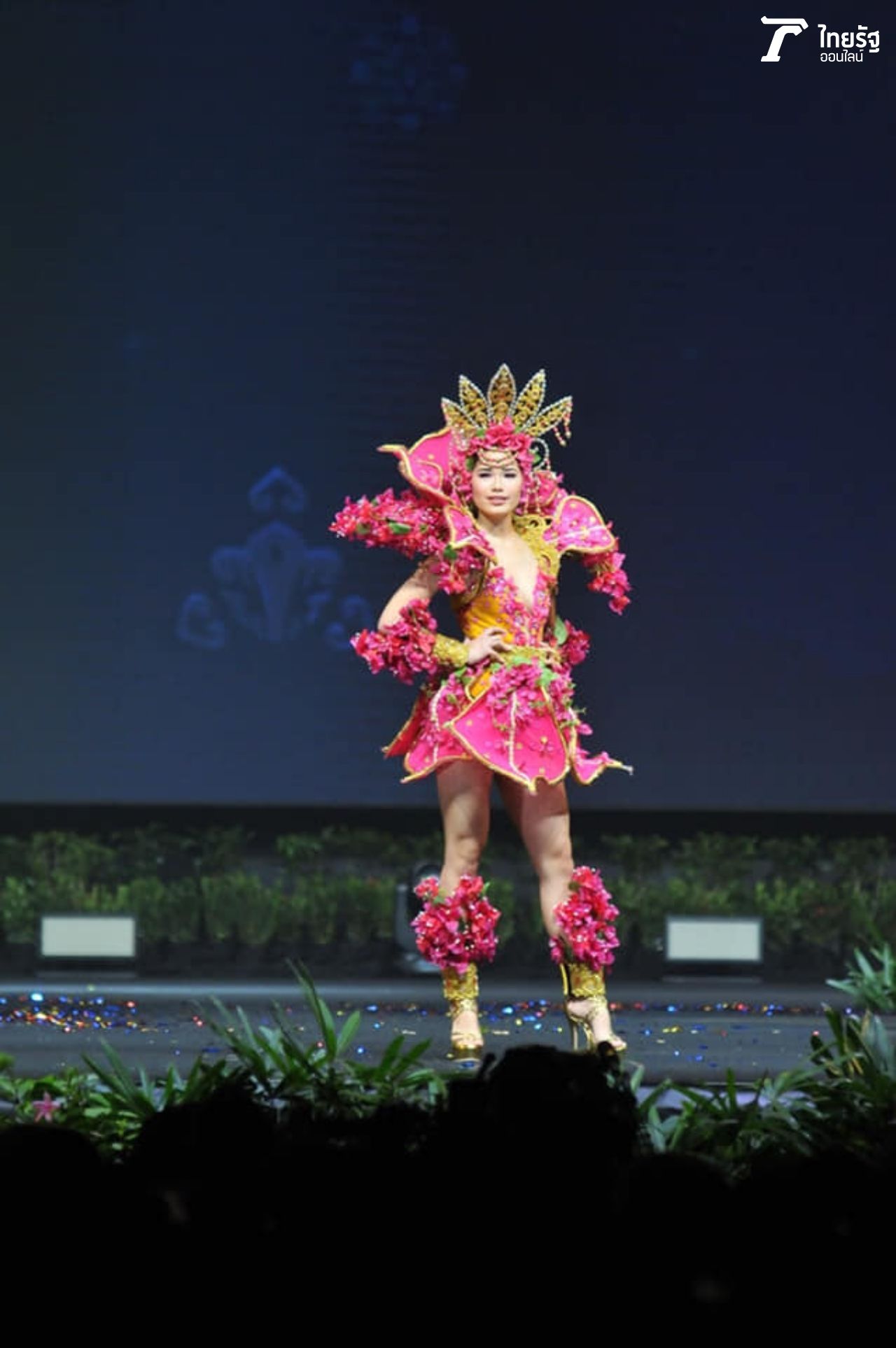 ดอกเฟื่องฟ้าสีสดใส จากกวม 