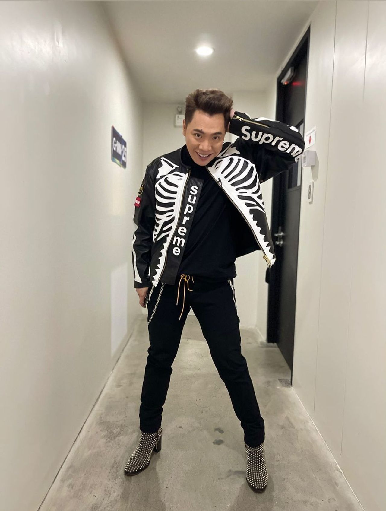 มดดำ คชาภา ขอบคุณภาพจากไอจี @moddamkachapa