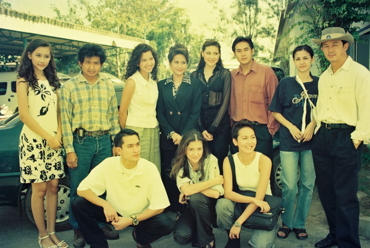 ภาพจากละครเรื่อง เถ้ากุหลาบ 