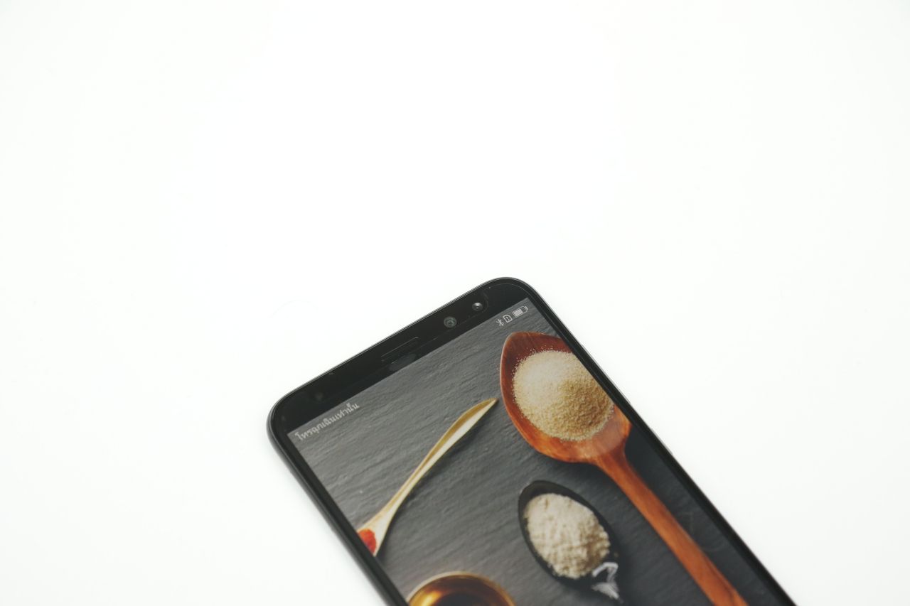 ขอบโค้งมน เส้นสายเชื่อมโยงกันแบบไร้รอยต่อแบบ Unibody